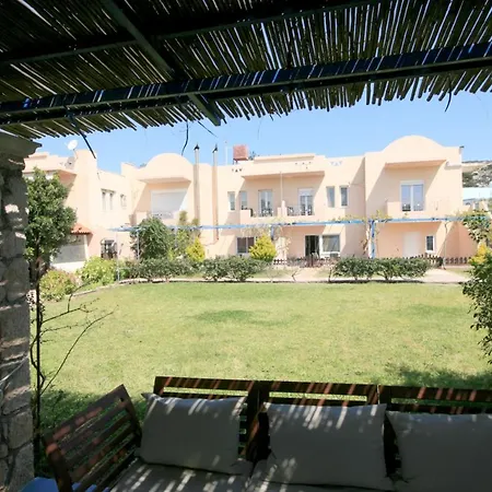 Villa Seaside, Relaxing Family House With Playground! Lavrys 3 *