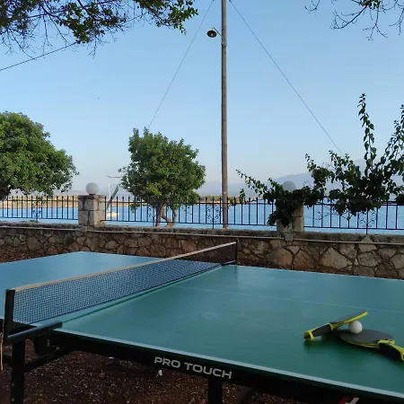 Villa Seaside, Relaxing Family House With Playground! Lavrys 3 Marathi (Crete)