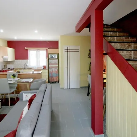 Seaside, Relaxing Family House With Playground! Lavrys 3 *