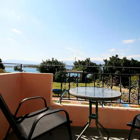 Seaside, Relaxing Family House With Playground! Lavrys 3